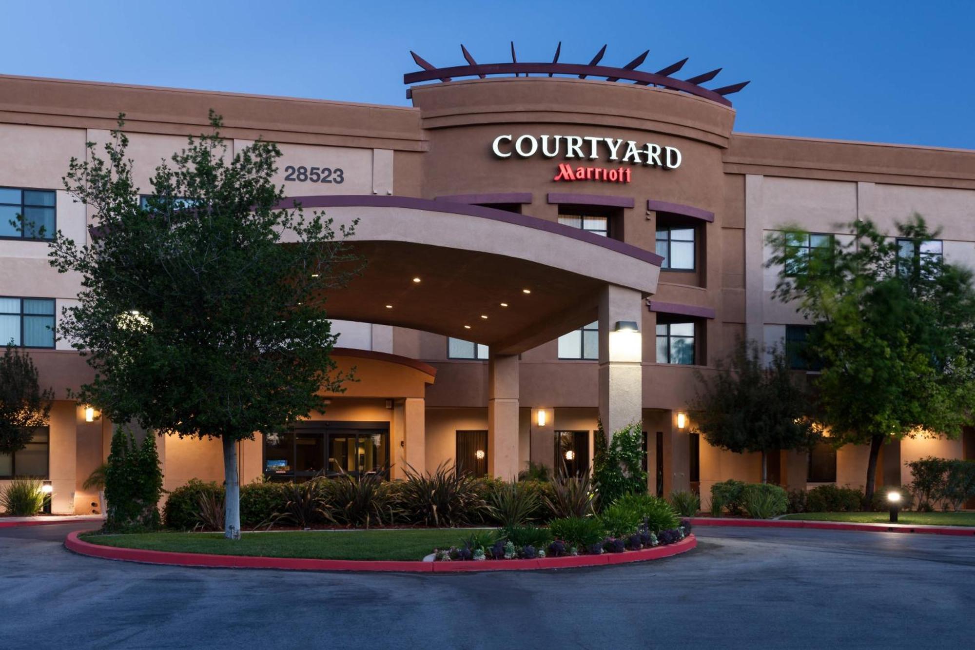 Courtyard By Marriott Santa Clarita Valencia Hotel Екстериор снимка