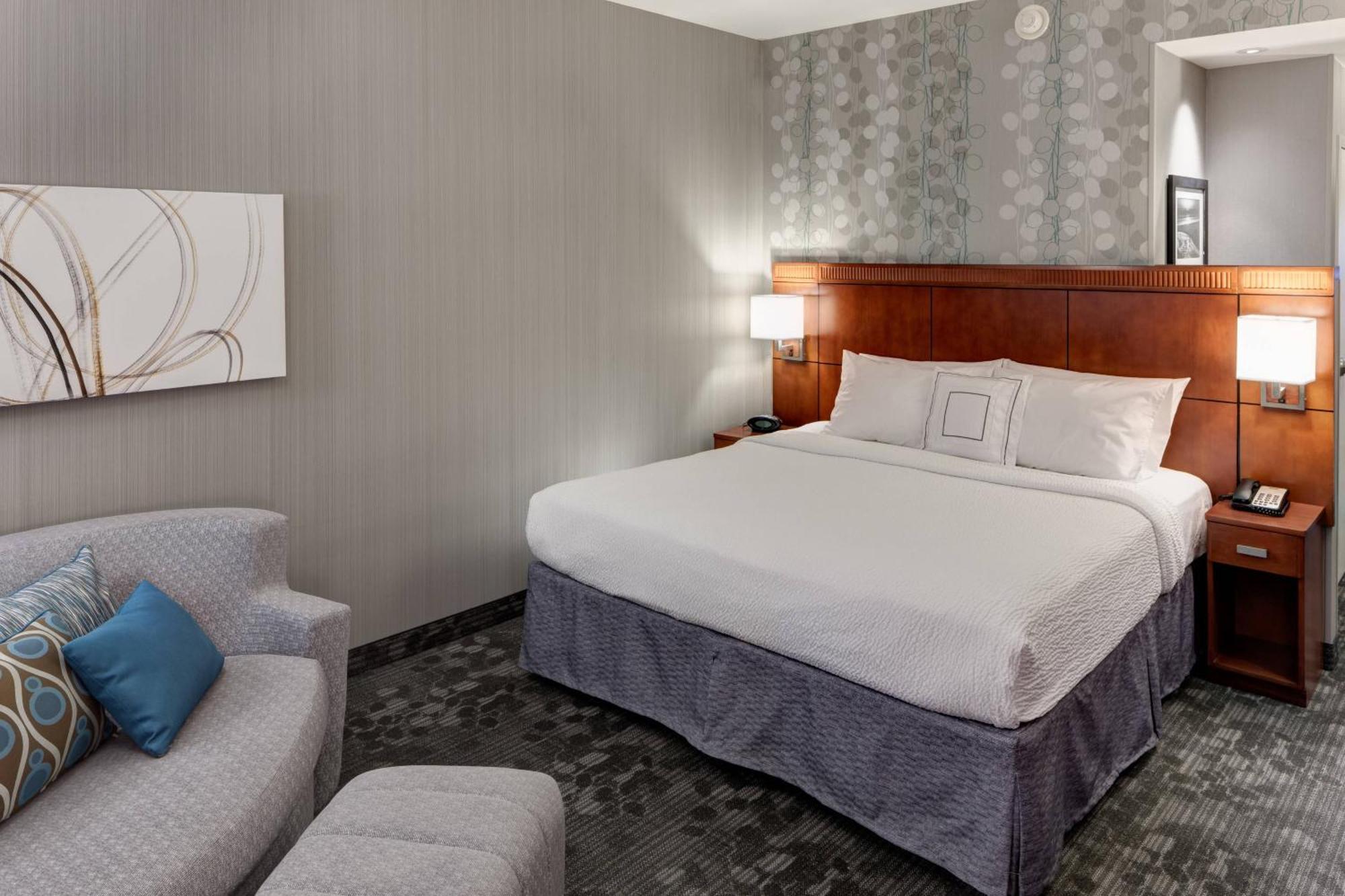 Courtyard By Marriott Santa Clarita Valencia Hotel Екстериор снимка